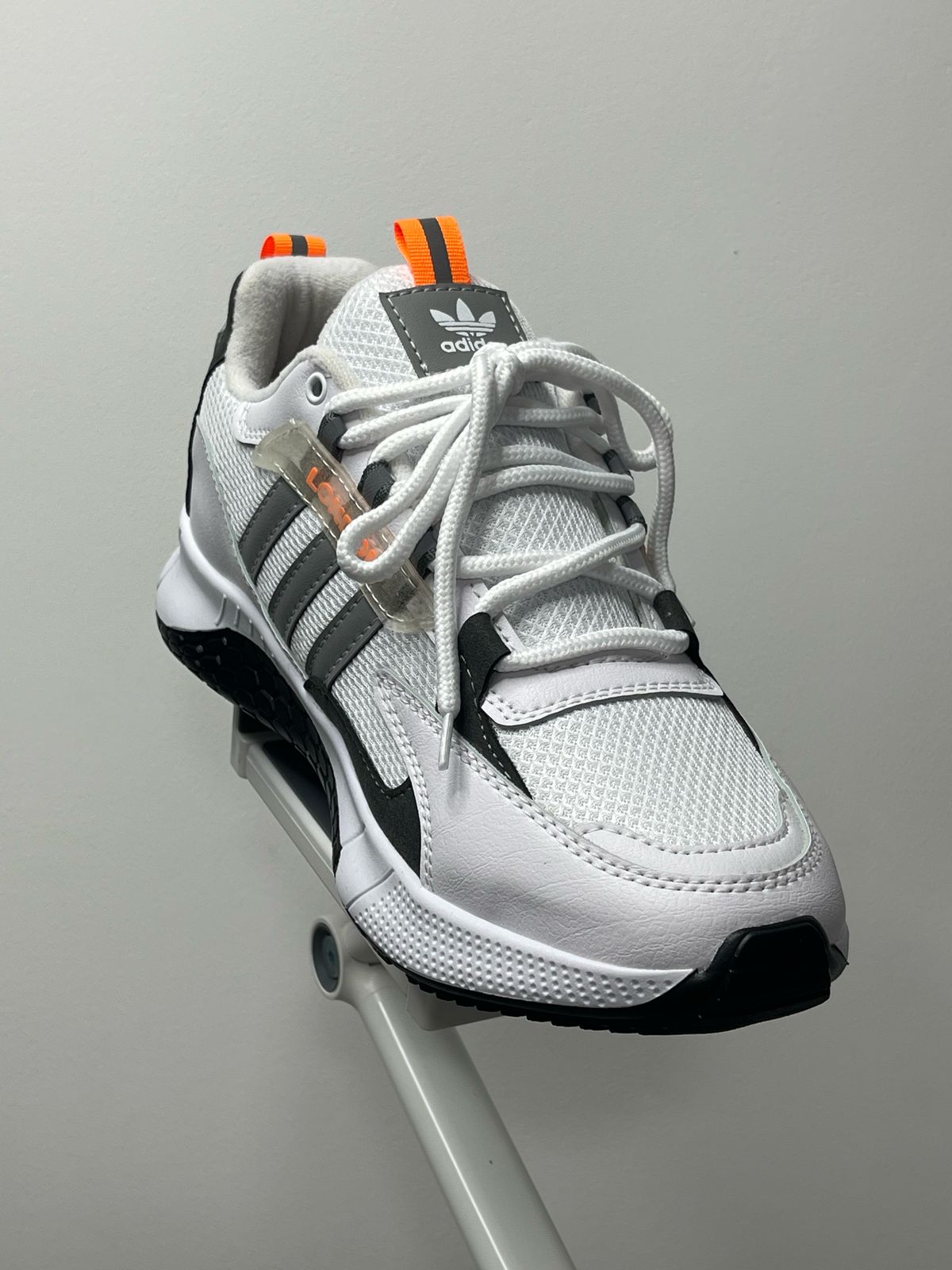 ADIDAS LONDON - IMPORTADO DE ESTADOS UNIDOS
