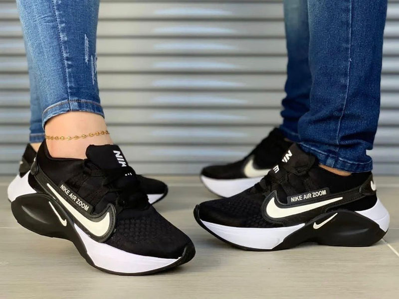 NIKE AIR ZOOM