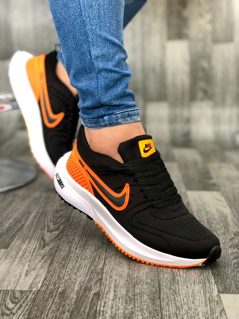 NIKE ZOOM